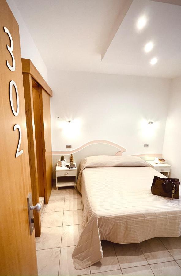 Hotel Sirena - Servizio Spiaggia Inclusive Peschici Zewnętrze zdjęcie