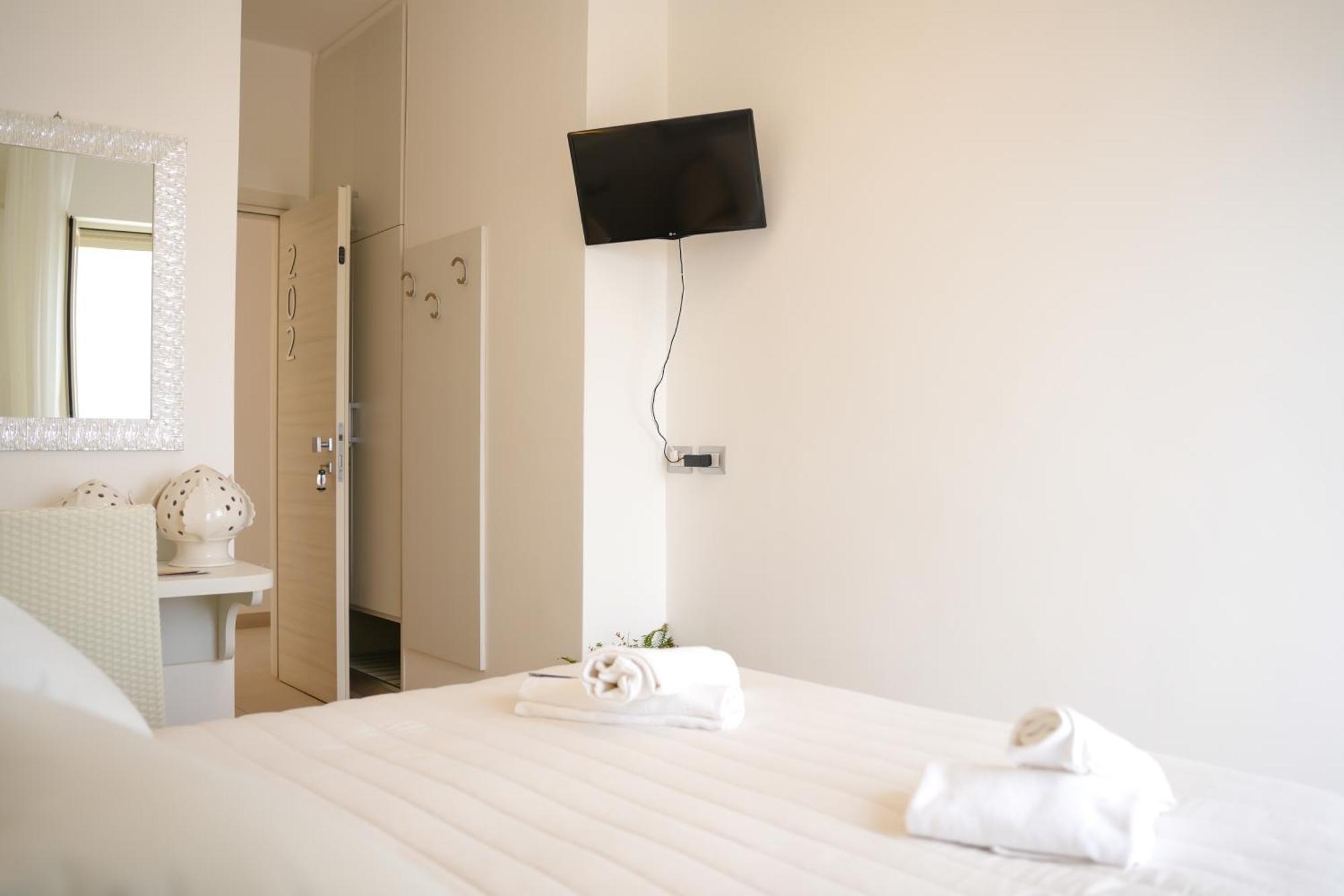 Hotel Sirena - Servizio Spiaggia Inclusive Peschici Zewnętrze zdjęcie