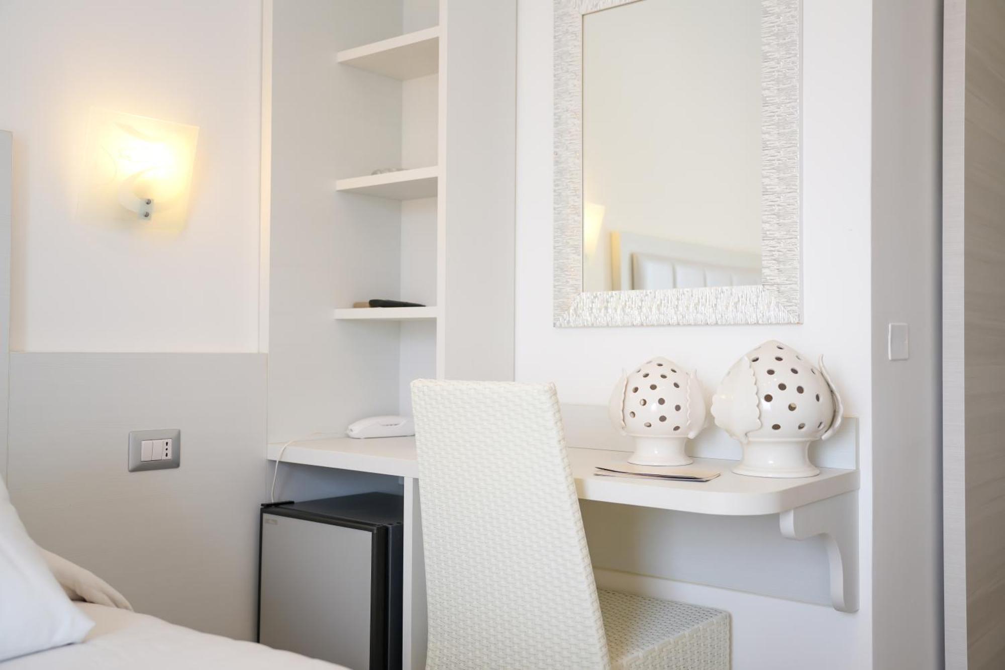 Hotel Sirena - Servizio Spiaggia Inclusive Peschici Zewnętrze zdjęcie