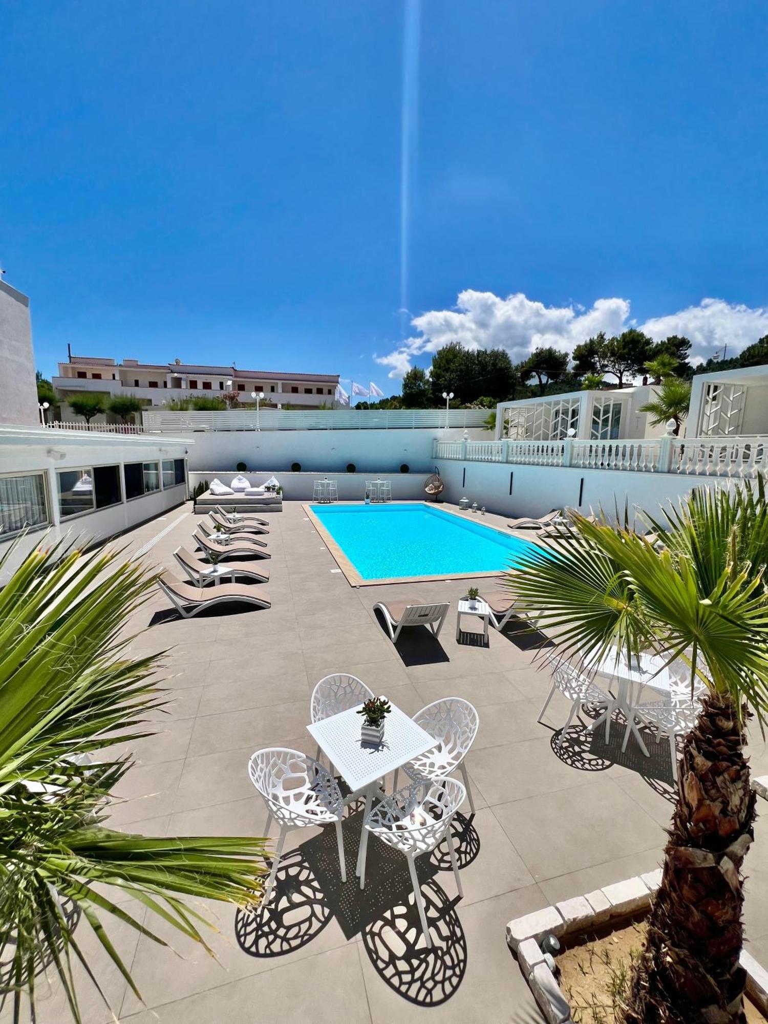 Hotel Sirena - Servizio Spiaggia Inclusive Peschici Zewnętrze zdjęcie